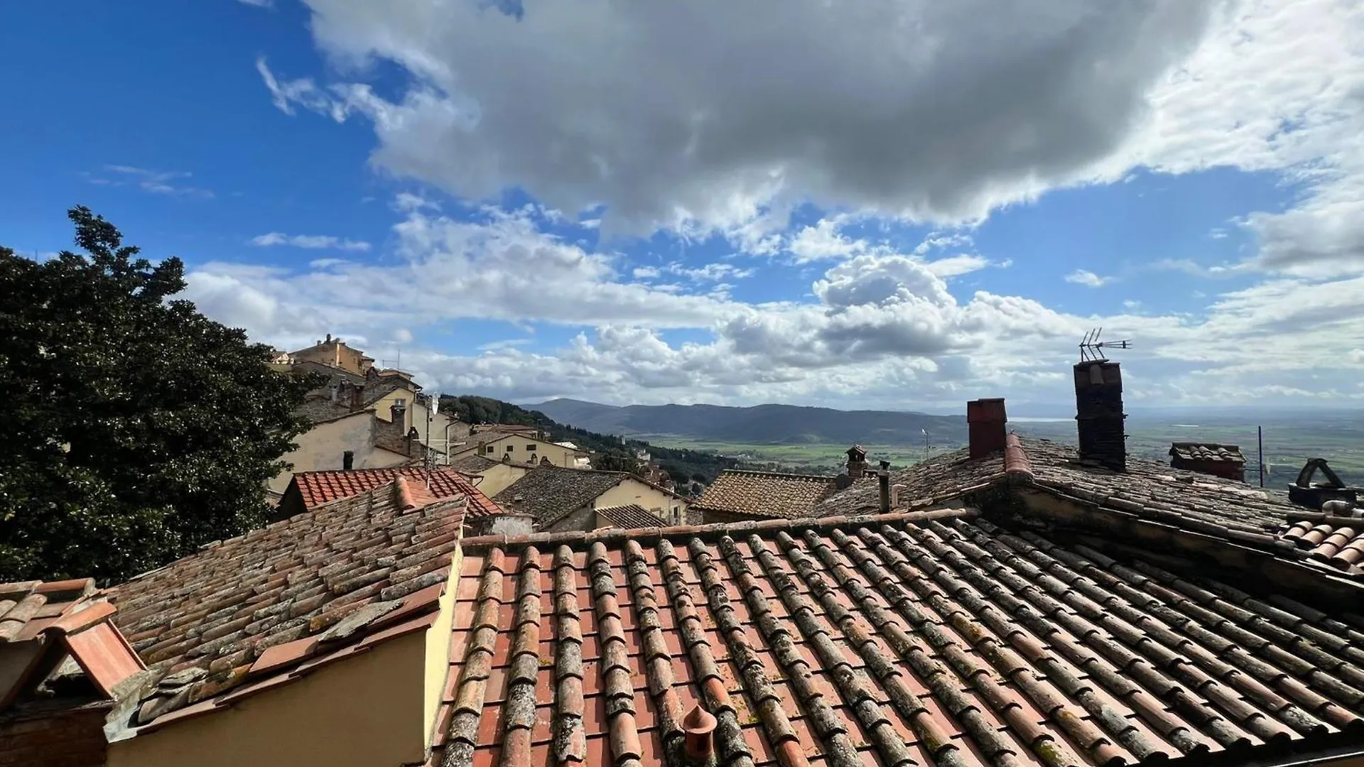 Apartment Appartamento Vittorio Alfieri Cortona Italy